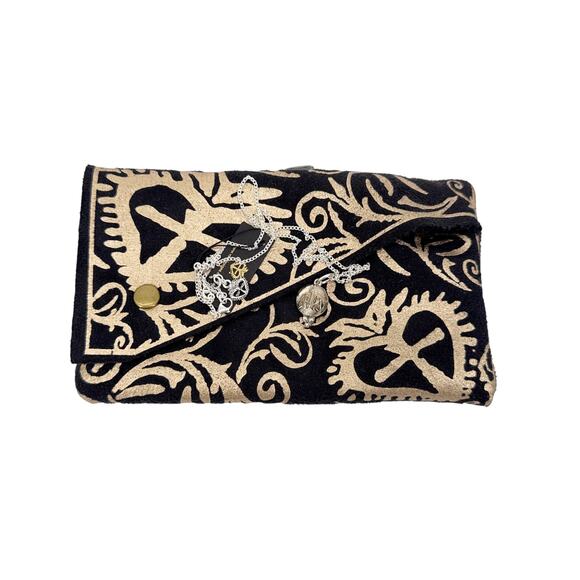 VIRGINS SAINTS & ANGELS VSA Piccolo Lucia Guardian Angels Charm Necklace Silver - Picture 6 of 7